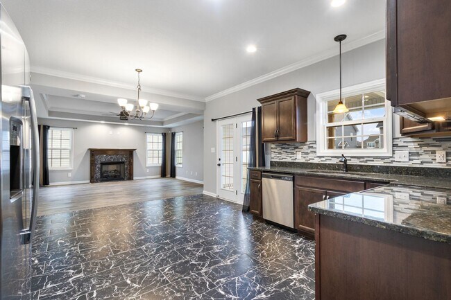Building Photo - 1629 Kestrel Dr