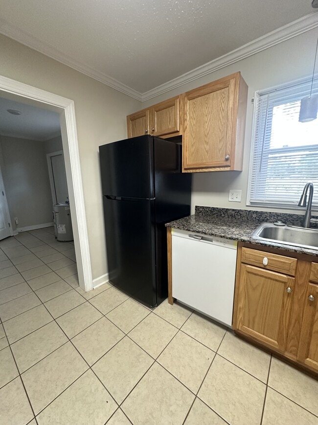 Building Photo - 5330 Athena Dr