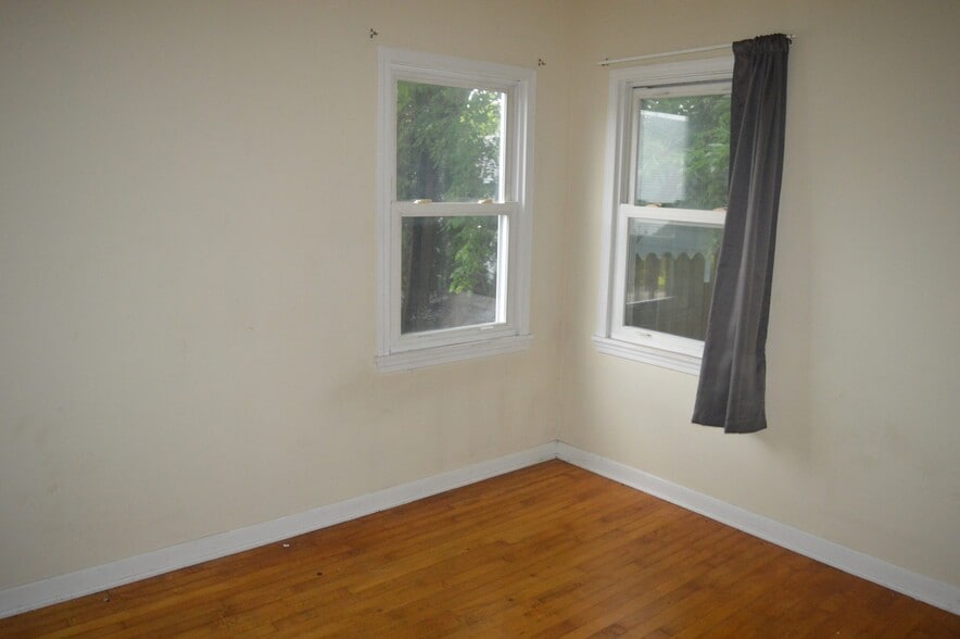Building Photo - 2506 Myrtle St