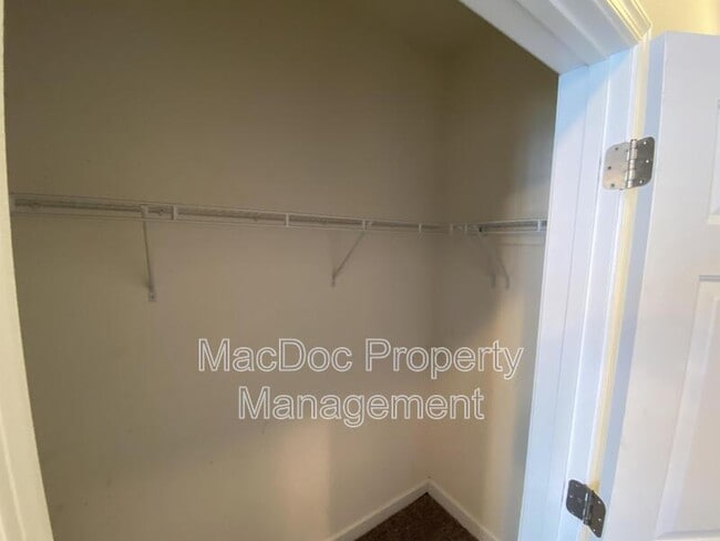 Building Photo - 621 Cobblestone Blvd