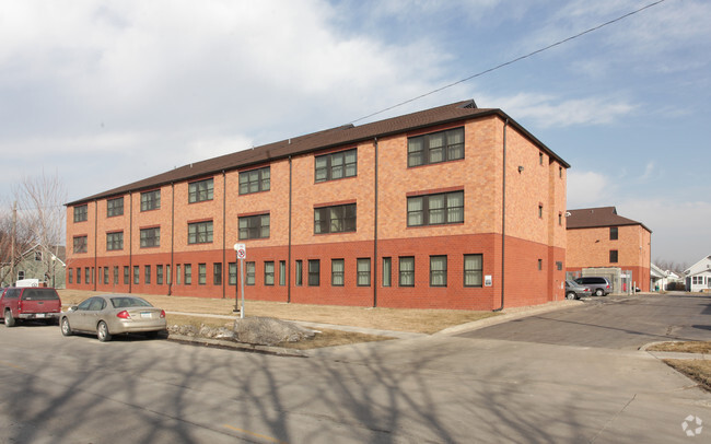 Building Photo - Dudley Court