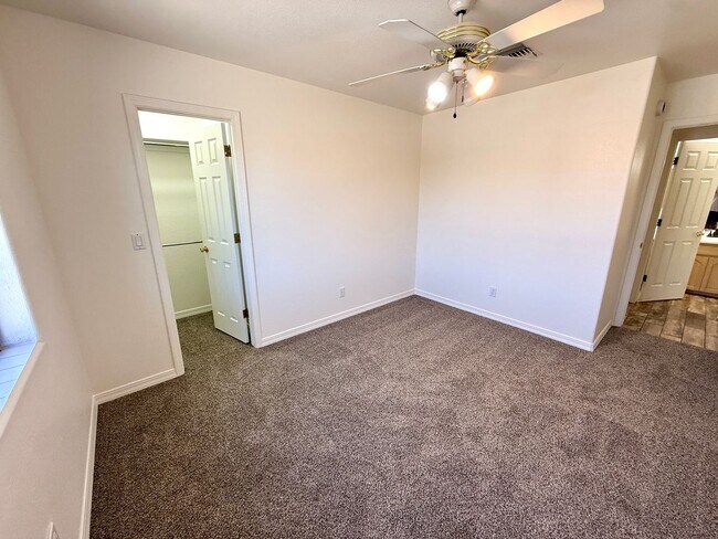 Building Photo - Updated 3 Bedroom, 2 Bathroom Home in Central Kingman – Across from the Mohave County Fairgrounds!
