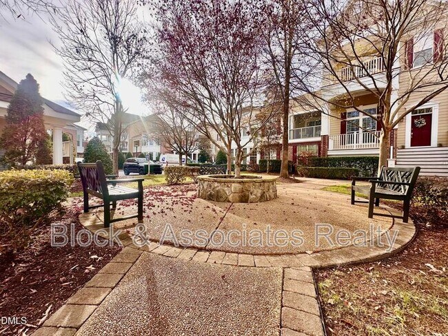 Building Photo - 10520 Sablewood Dr