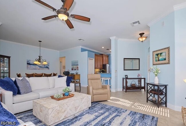 Building Photo - 16320 Willowcrest Way