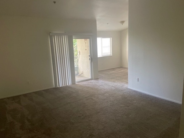 Living Room/Dining Area - 565 Peerless Way