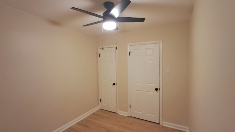 Building Photo - 855 Reverdy Rd