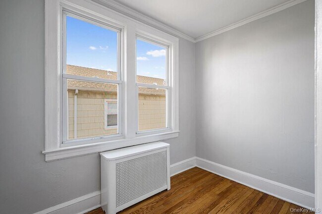 Building Photo - 135 Webster Ave