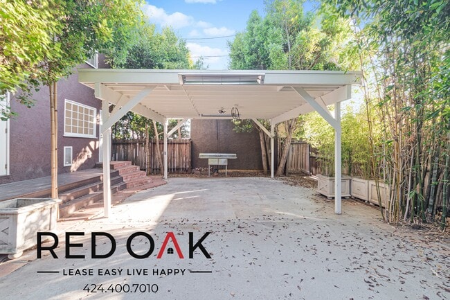 Building Photo - 2421 California Ave