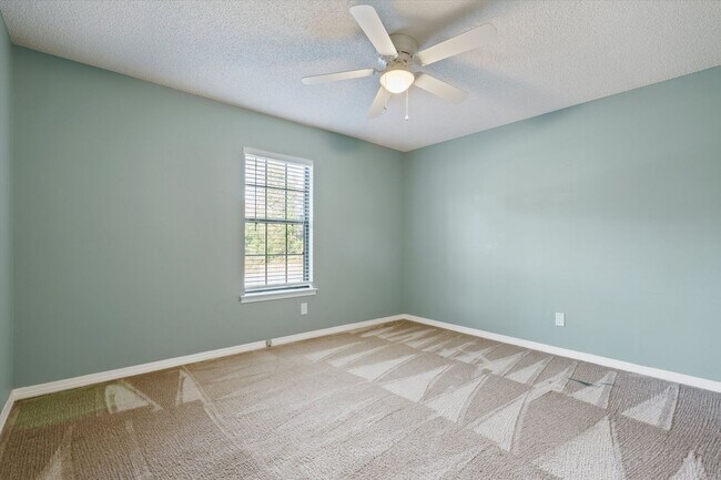 Building Photo - East Fairhope Full Brick