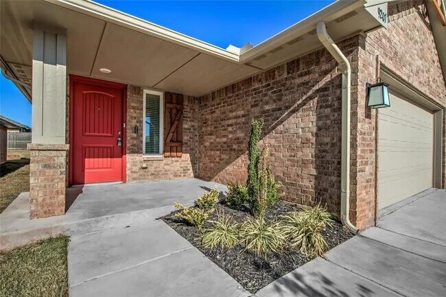 Building Photo - 9207 SW 47th St