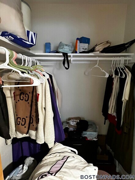 Building Photo - 110 Babcock St