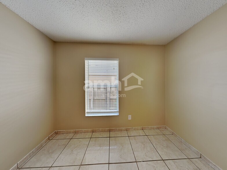 Building Photo - 4232 Pacifica Dr