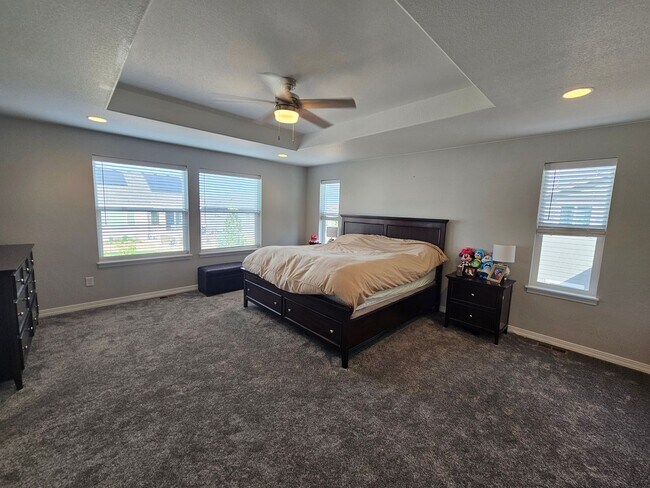 Building Photo - Beautiful 5-bedroom, 5-bathroom home in the desirable Banning Lewis Ranch community!