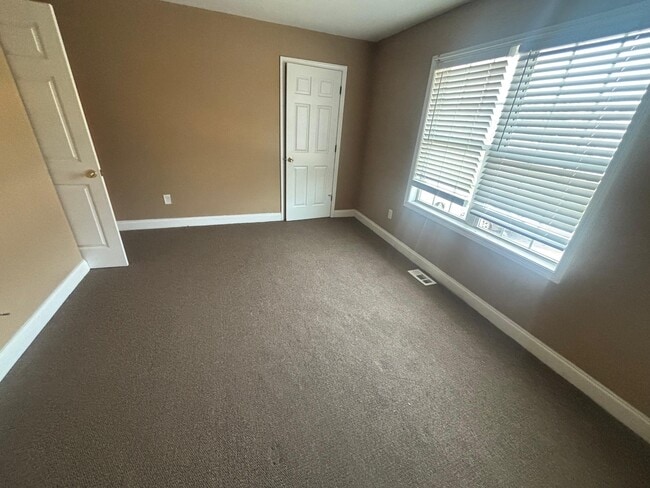 Building Photo - 2979 Laney Ave