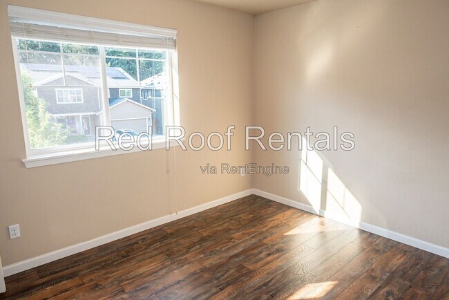 Building Photo - 1441 Farina Lp SE