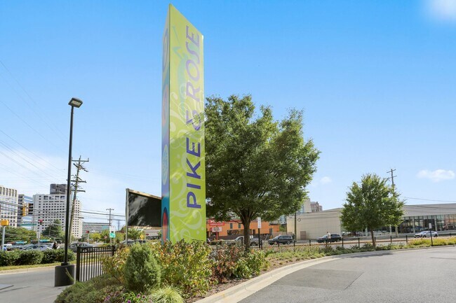 Building Photo - Luxury 2BD/2BA in The Gallery - Across from PIKE & ROSE + White Flint Metro