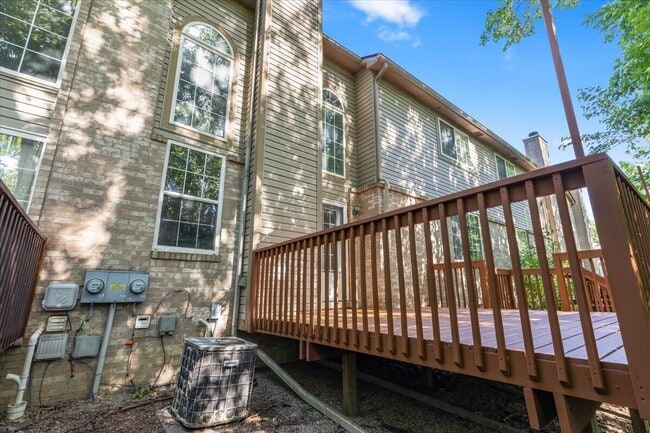 Building Photo - 41784 Glade Rd