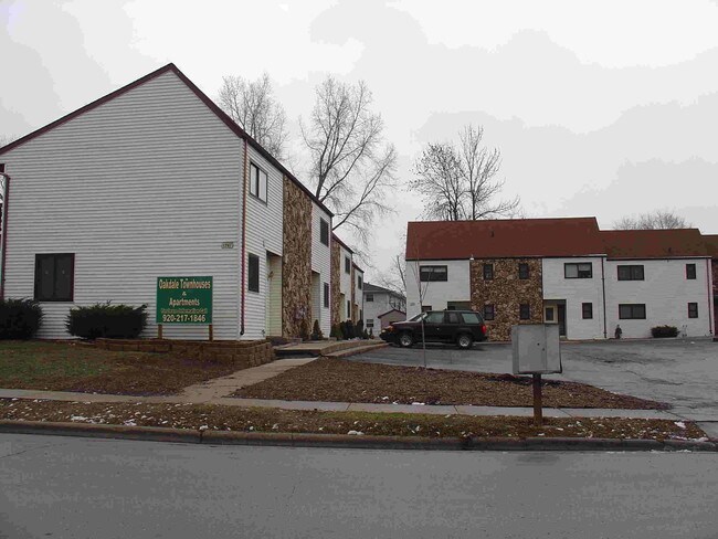 Primary Photo - 1747 Oakdale Ave