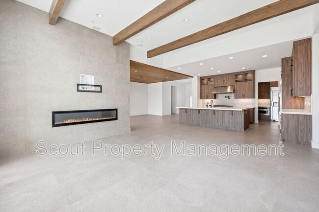 Building Photo - 32195 Daybrook Ter