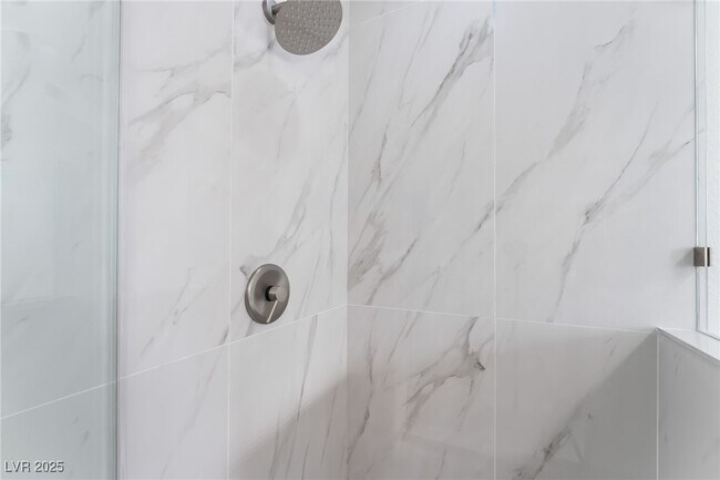 Building Photo - 6155 E Carey Ave