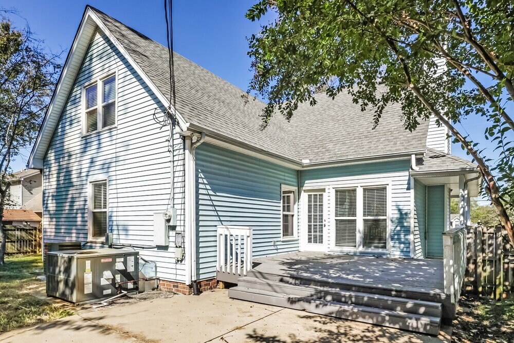Building Photo - 109 St Michaels Ln