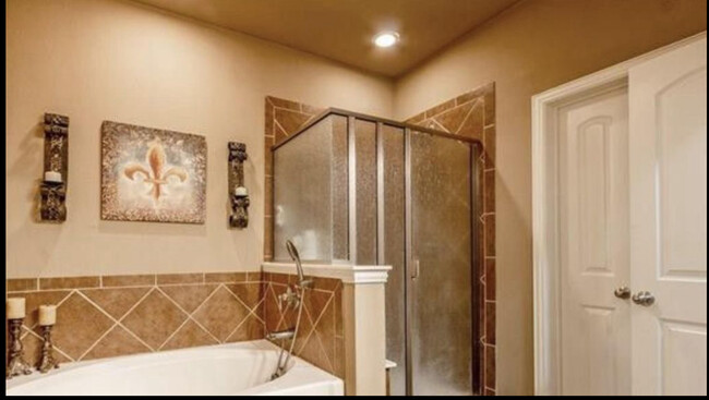 Building Photo - 31 Kramer Ln