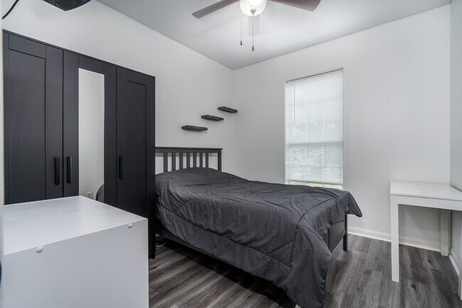 Building Photo - 18879 Atascosa Trail