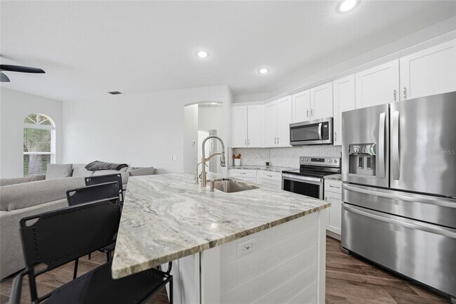 Building Photo - 2880 Vogler Ln