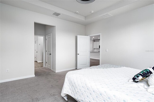 Building Photo - 10622 Eustis Dr