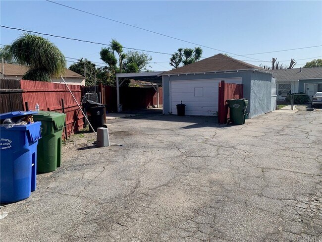 Building Photo - 12810 Dunton Dr