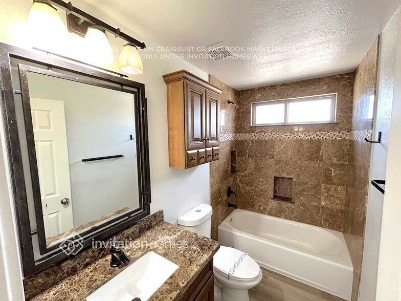 Building Photo - 5114 E Tano St