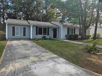 Building Photo - 182 Forestview Cir