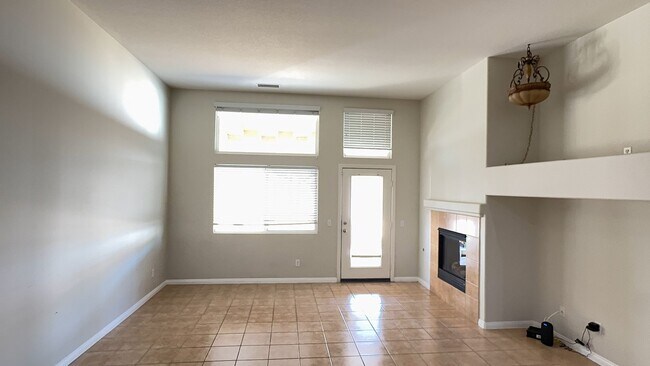 Building Photo - Don’t miss this opportunity to make this wonderful Menifee home your next address!