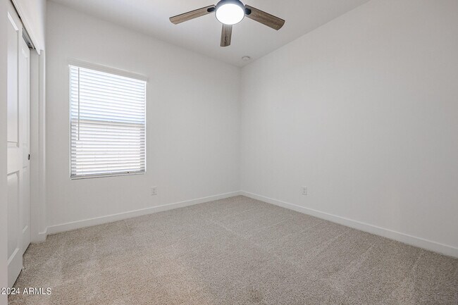 Building Photo - 7811 N 79th Dr