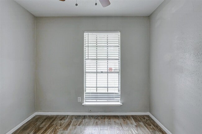 Building Photo - 4969 E Ridge Creek Dr
