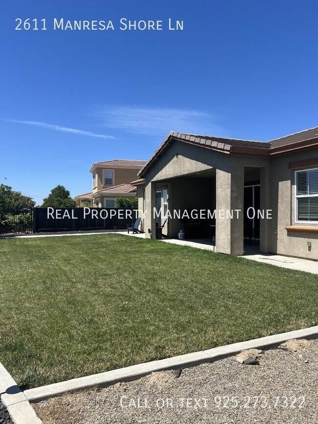 Building Photo - 2611 Manresa Shore Ln