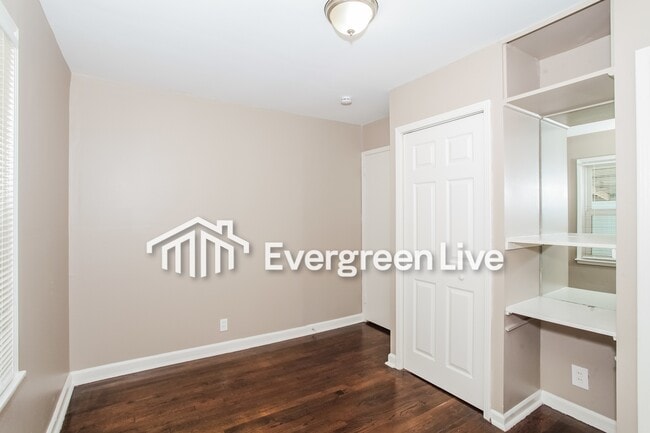 Building Photo - 5704 Chandler St