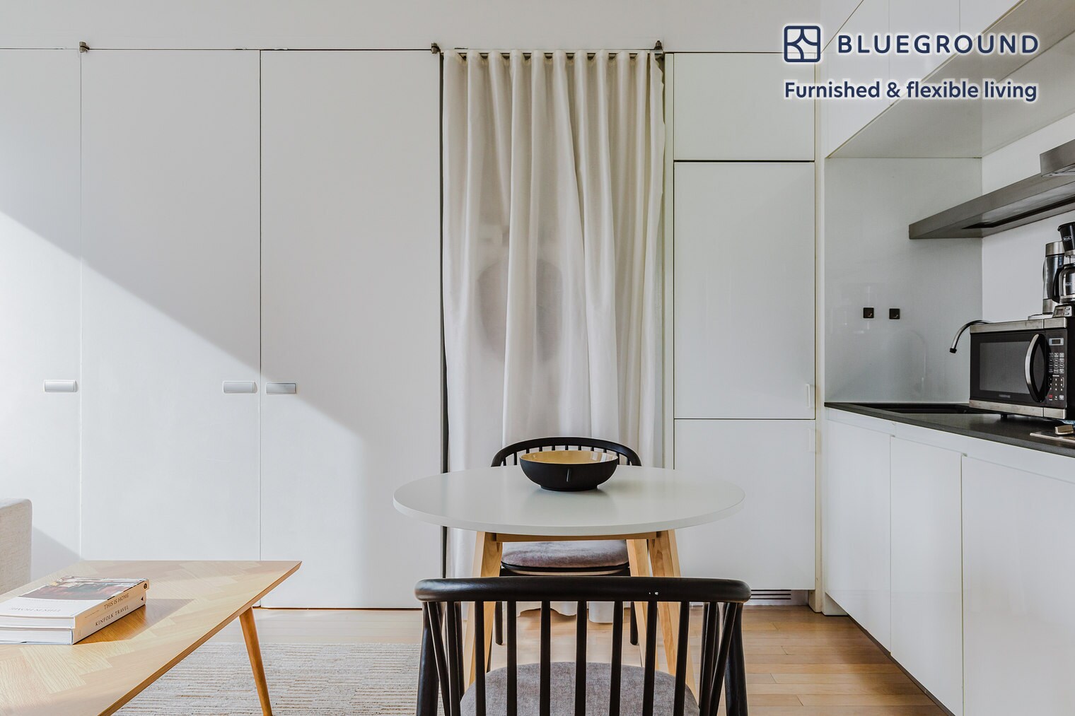 Building Photo - 70 W 45th St