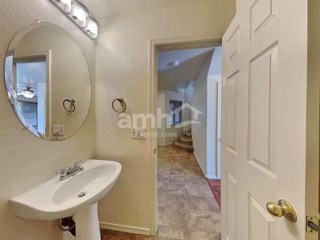 Building Photo - 11652 N 151st Ln