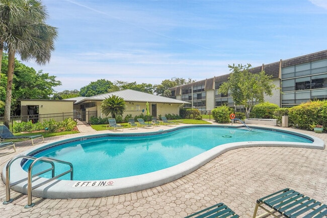 Building Photo - 6200 NW 44th St