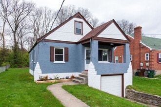 Building Photo - Western Hills- 4Bed/ 1 Bath
