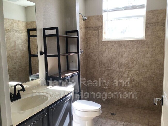 Building Photo - 2533 Ridgewind Way