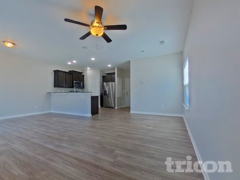 Building Photo - 409 Eastfair Dr