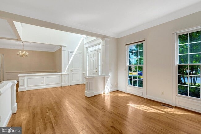 Building Photo - 5257 Winter View Dr