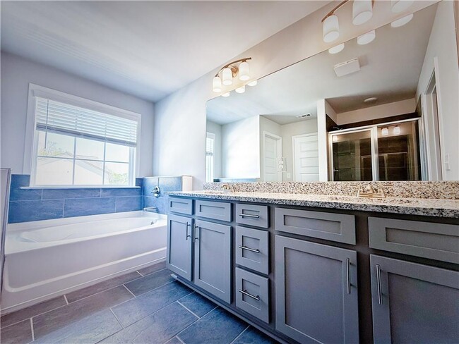 Building Photo - 7348 Rocklin Ln