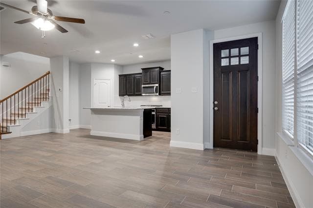 Building Photo - 5548 Crawford Dr