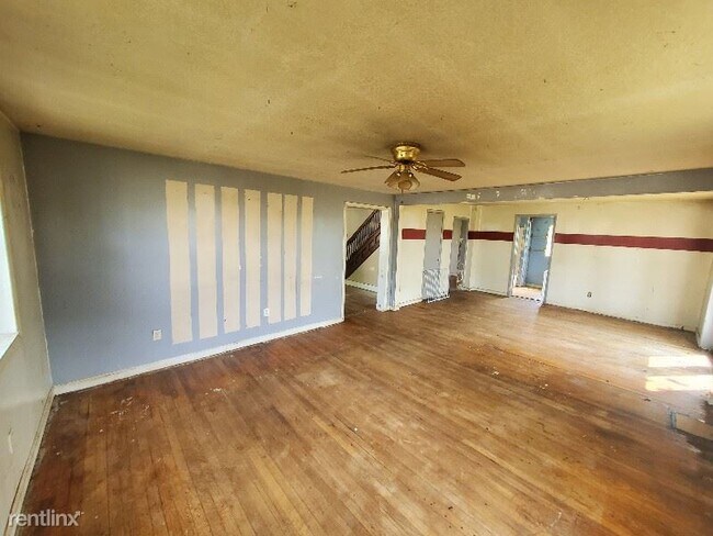 Building Photo - 3 br, 2 bath House - 410 North Branson Street