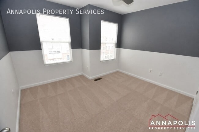 Building Photo - 1013 Red Clover Rd