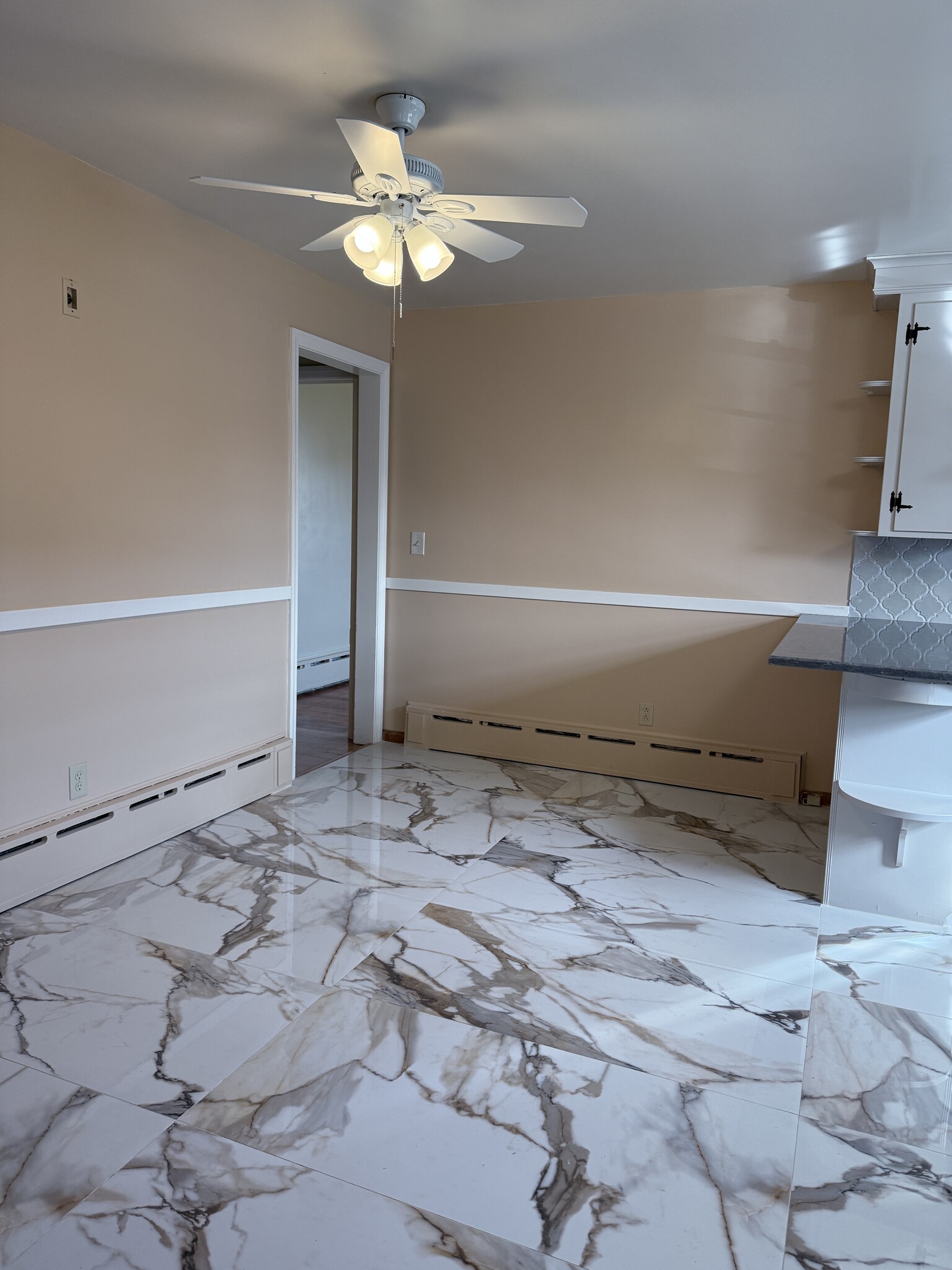 Building Photo - 42 Suffield St