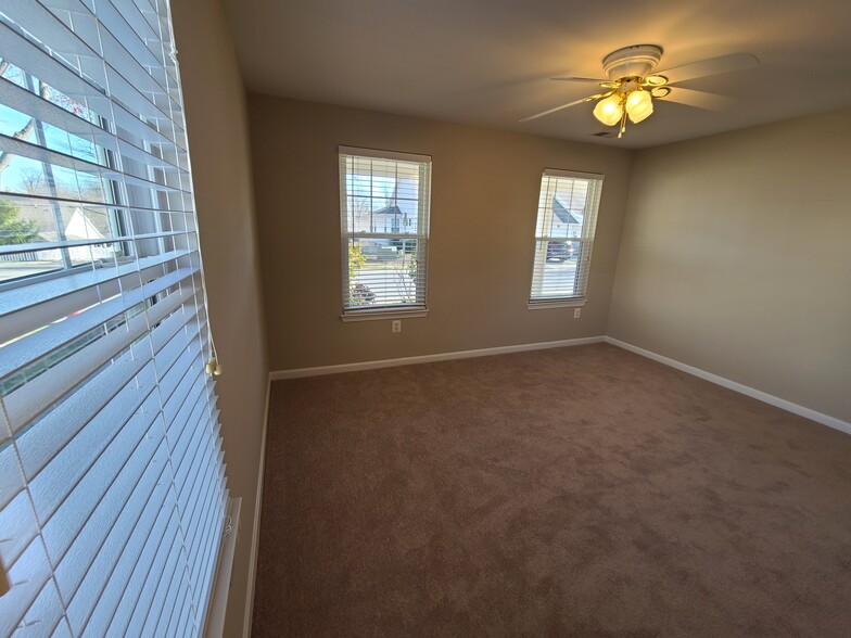 Primary Bedroom - 902 Parade Ln